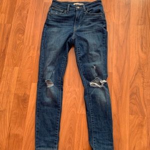 Levi’s 721 ripped skinny jeans